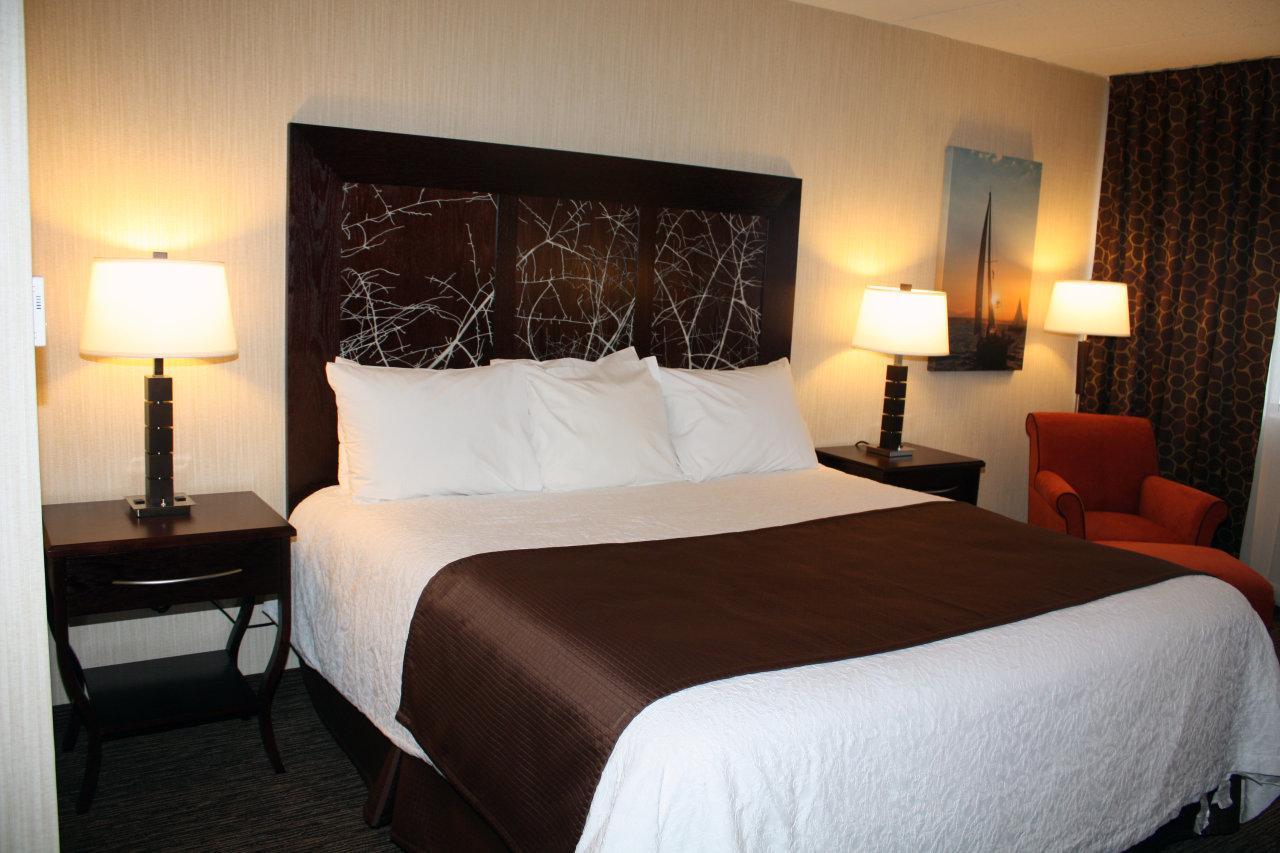 Ramada By Wyndham Buffalo Downtown Стая снимка