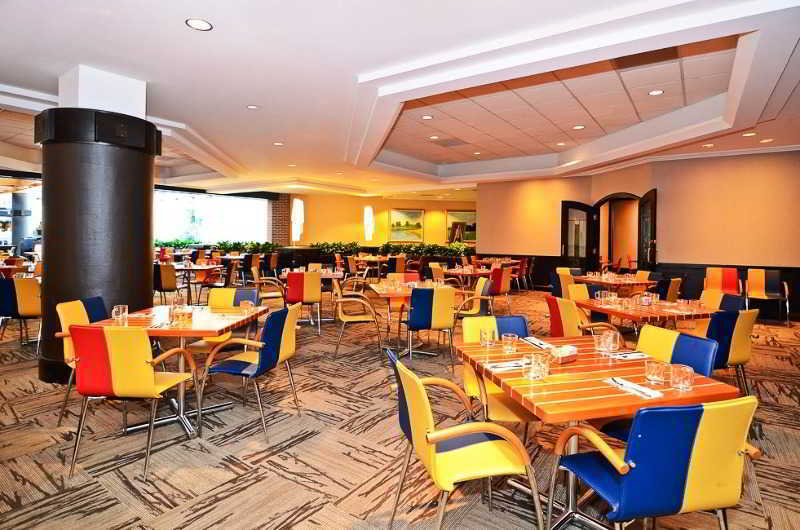 Ramada By Wyndham Buffalo Downtown Екстериор снимка